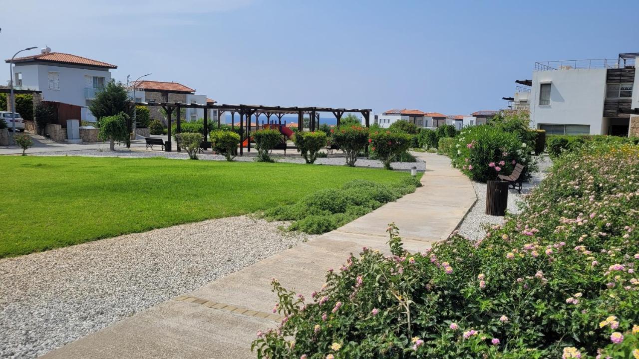 Sea And Mountain View Beachfront Penthouse Yali Exterior foto